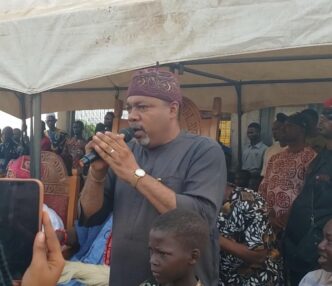 Ayandelu Youths Celebrate LCDA Chairman Wale Raji Anomo with Custom Agemo Masquerade