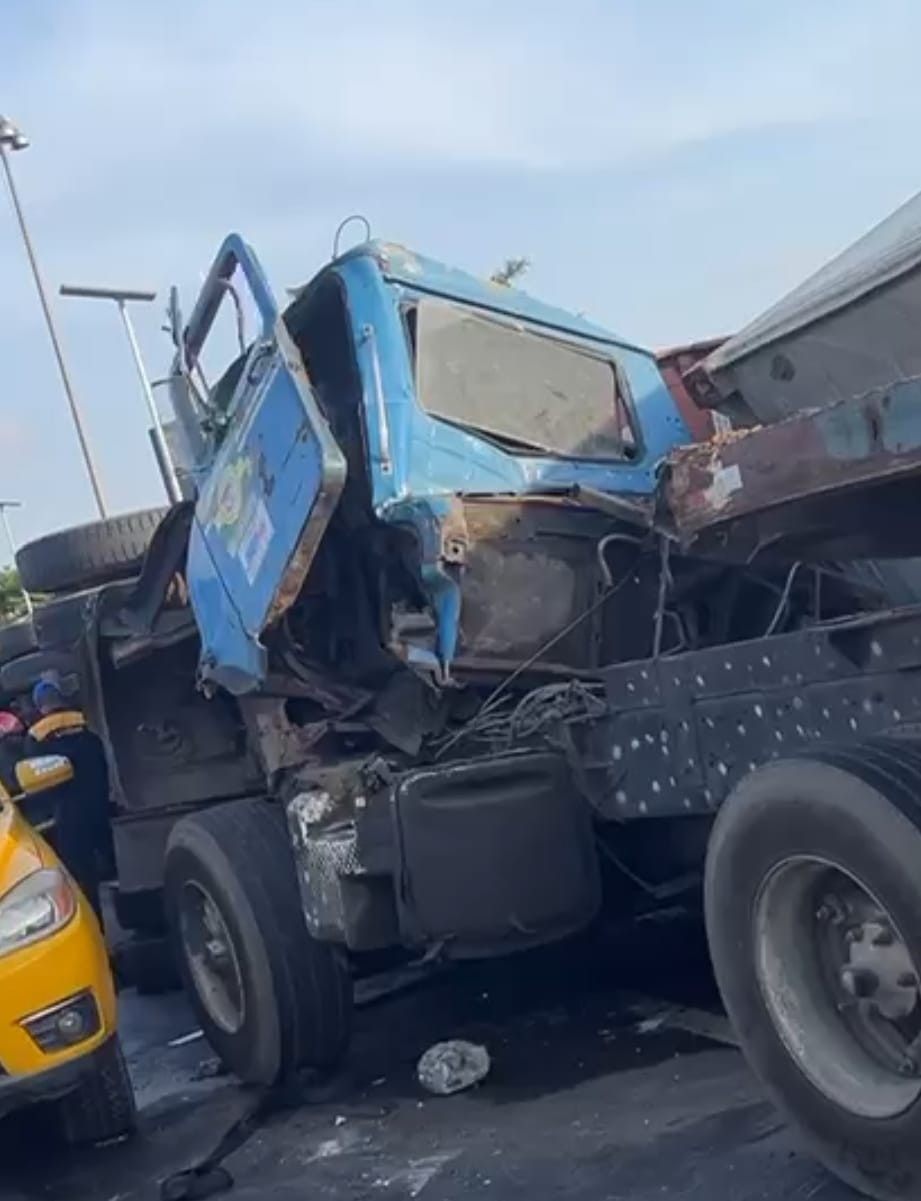 Tragedy on Eko Bridge: Falling Container Kills Two Dispatch Riders in Lagos