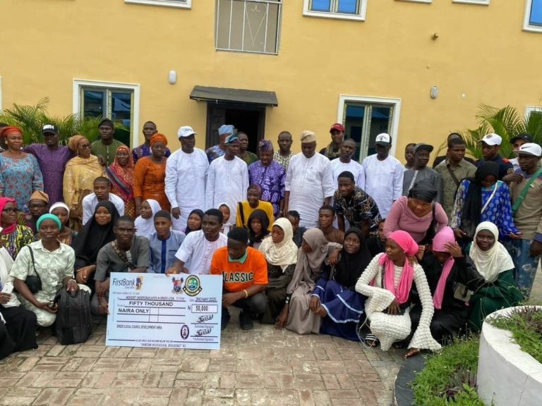 Eredo LCDA Empowers 100 Students with N5 Million in Bursaries