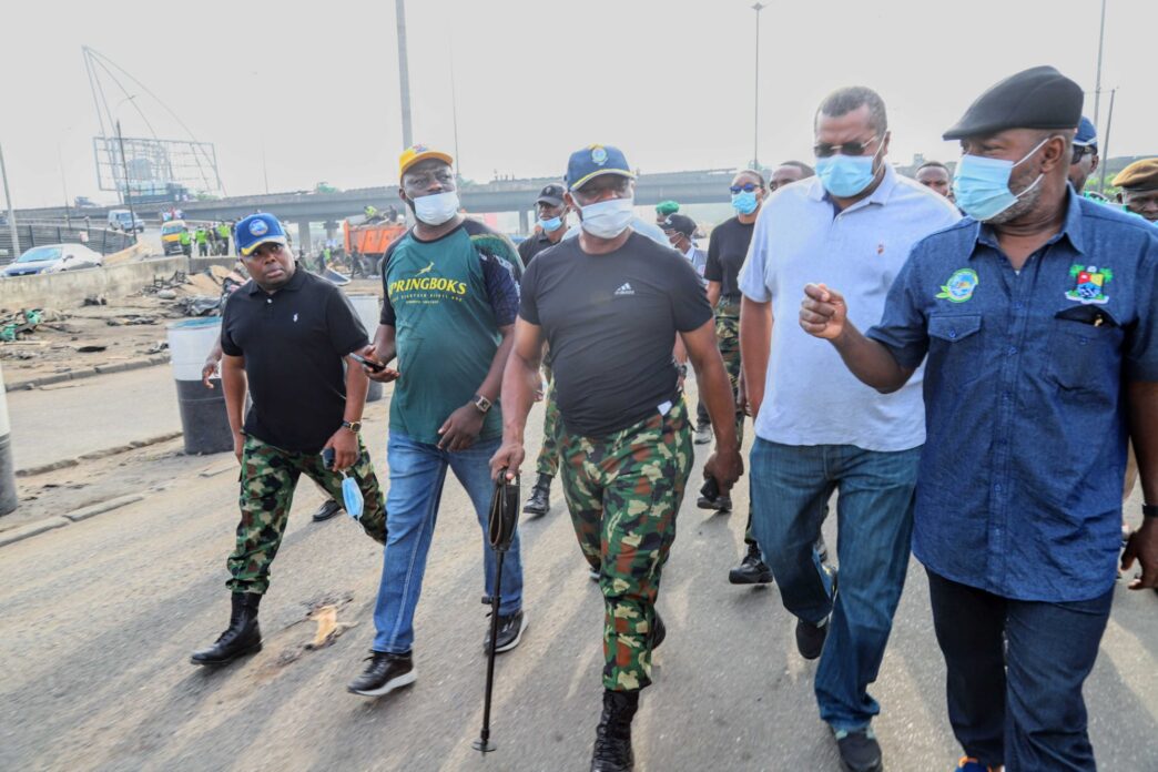 Lagos, Navy Tackle Environmental Infractions, Issues 48-Hour Ultimatum for Apapa Mechanics