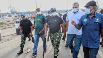 Lagos, Navy Tackle Environmental Infractions, Issues 48-Hour Ultimatum for Apapa Mechanics