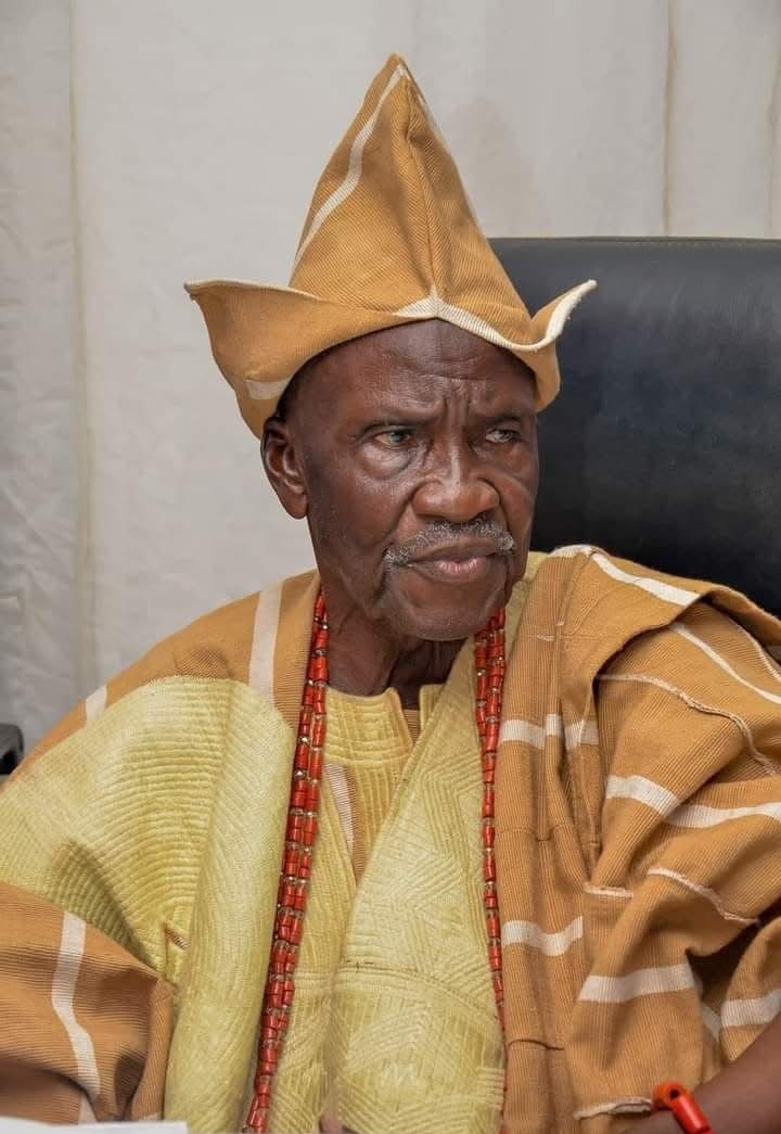 Valentino Base Epe Mourns Olu-Epe, Oba Dr. Shefiu Adewale Olatunji