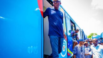 Sanwo-Olu Inspects Newly Acquired Trains for Lagos Blue Line Rail at National Theatre Station