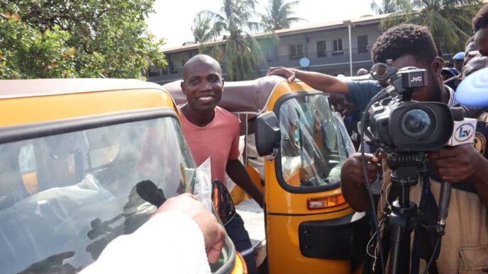 Hon. Surah Animashaun Empowers Epe Residents in Grand Style, Drives Grassroots Economic Transformation
