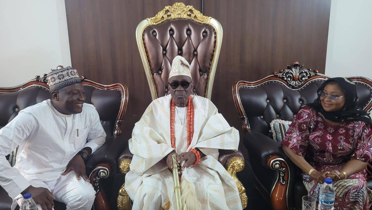Oba of Lagos Calls for Better Support for Police, Hosts POWA President at Palace