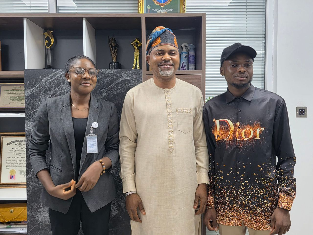 EleniyanCares Leadership Foundation Empowers Young Entrepreneurs with Business Tools