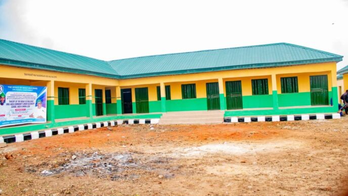 Epe Communities Applaud Rep. Raji for Facilitating Schools in Oko-Abe, Ilege, Owu-Ikosi