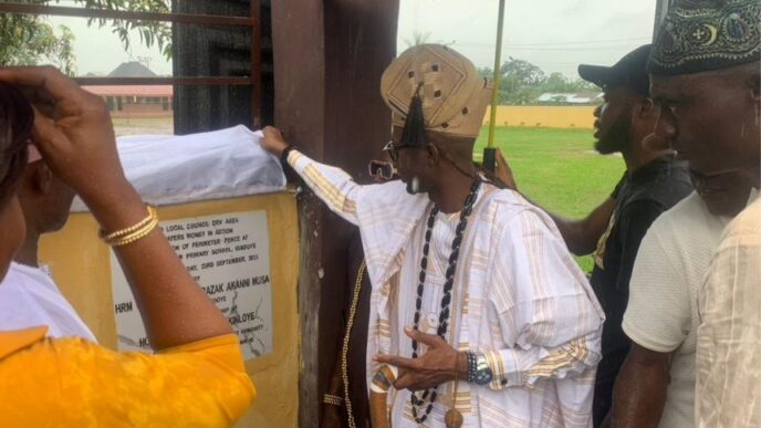 Traditional Ruler, Council Commission Perimeter Fence to Boost School Safety in Igbooye