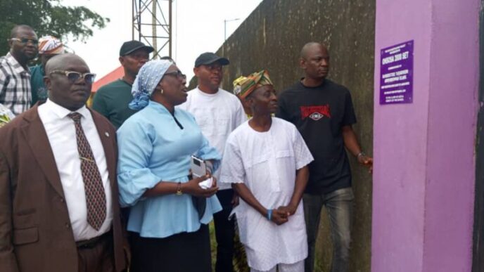 Old Students Give Back with Development Projects in Epe