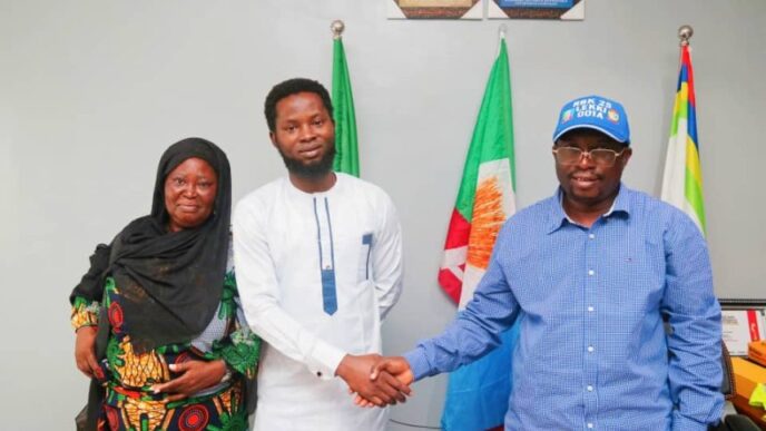 Lekki LCDA Chairman Celebrates Dr. Lasisi’s Success, Reaffirms Commitment to Youth Empowerment