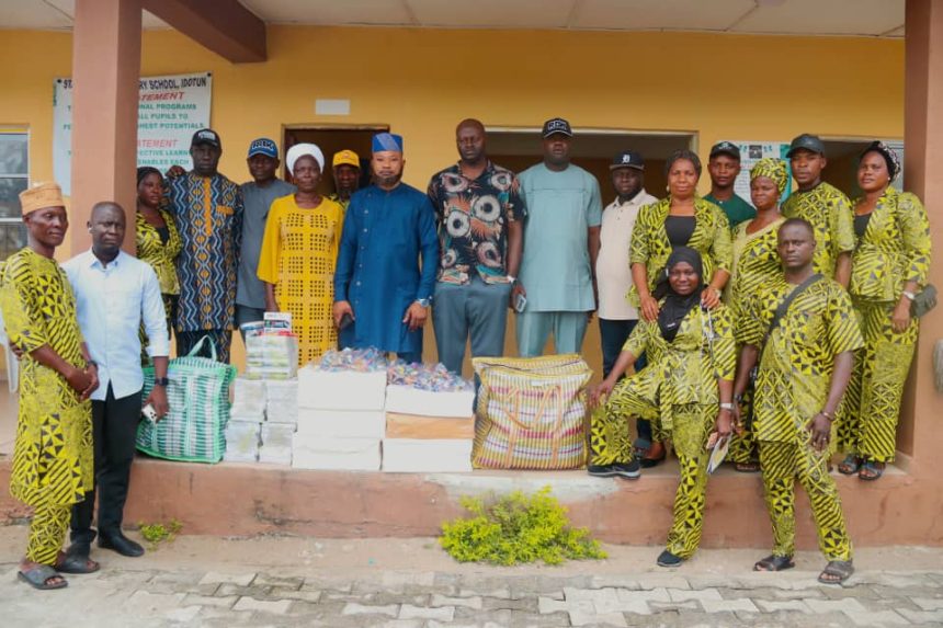 Lekki LCDA Chairman Boosts Pupils’ Morale With Free School Supplies