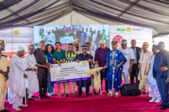 Olowa Launches ₦100,000 Cash Transfer Scheme for 4,000 Vulnerable Residents in Ibeju-Lekki