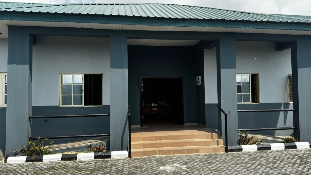 Lekki Chairman Upgrades Apakin Health Facility