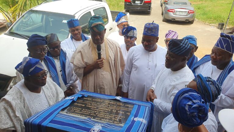 Epe Grammar School 71/75 Set Celebrates Golden Jubilee with Hall Extension