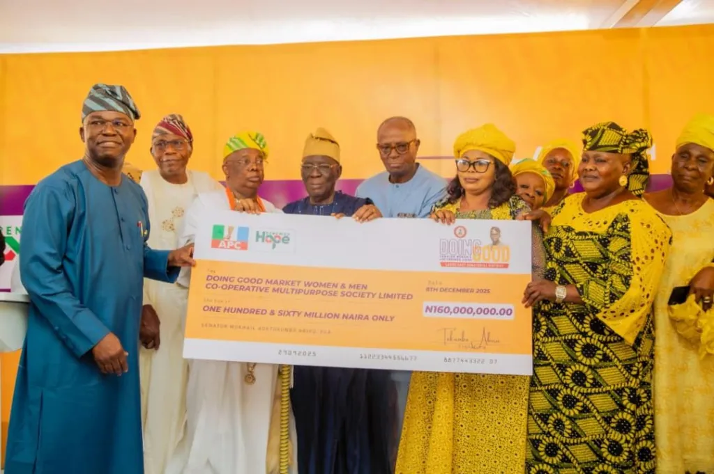 Sen. Abiru Unveils Cooperatives, Empowers Residents, Distributes Food Packs in Lagos East
