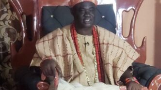 Alayandelu gifts chiefs