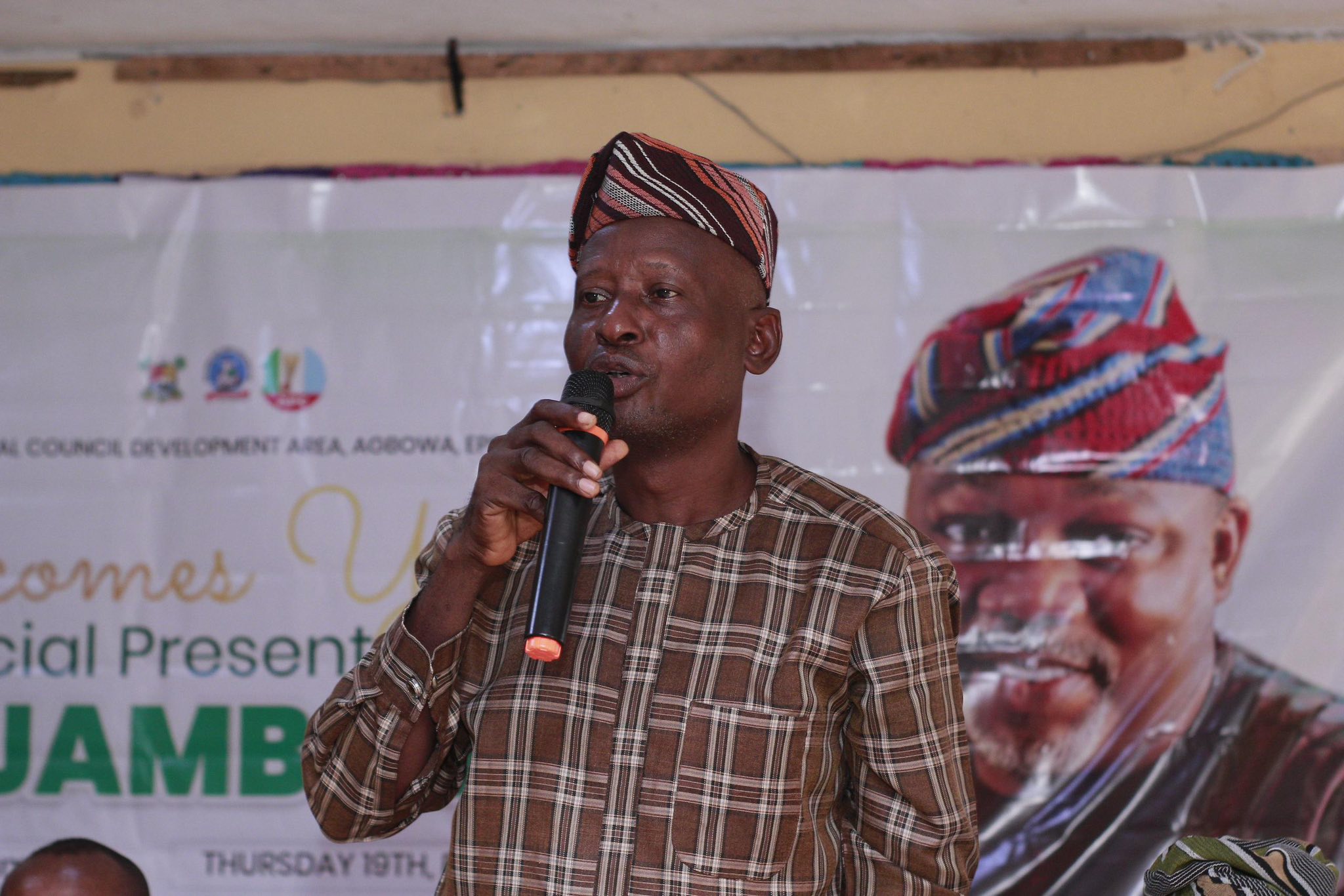 Ikosi-Ejinrin Chairman Anomo Distributes 200 Free 2026 JAMB Forms to Indigent Students