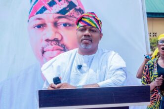 Ikosi-Ejinrin LCDA Commits to Eradication of Out-of-School Pupils