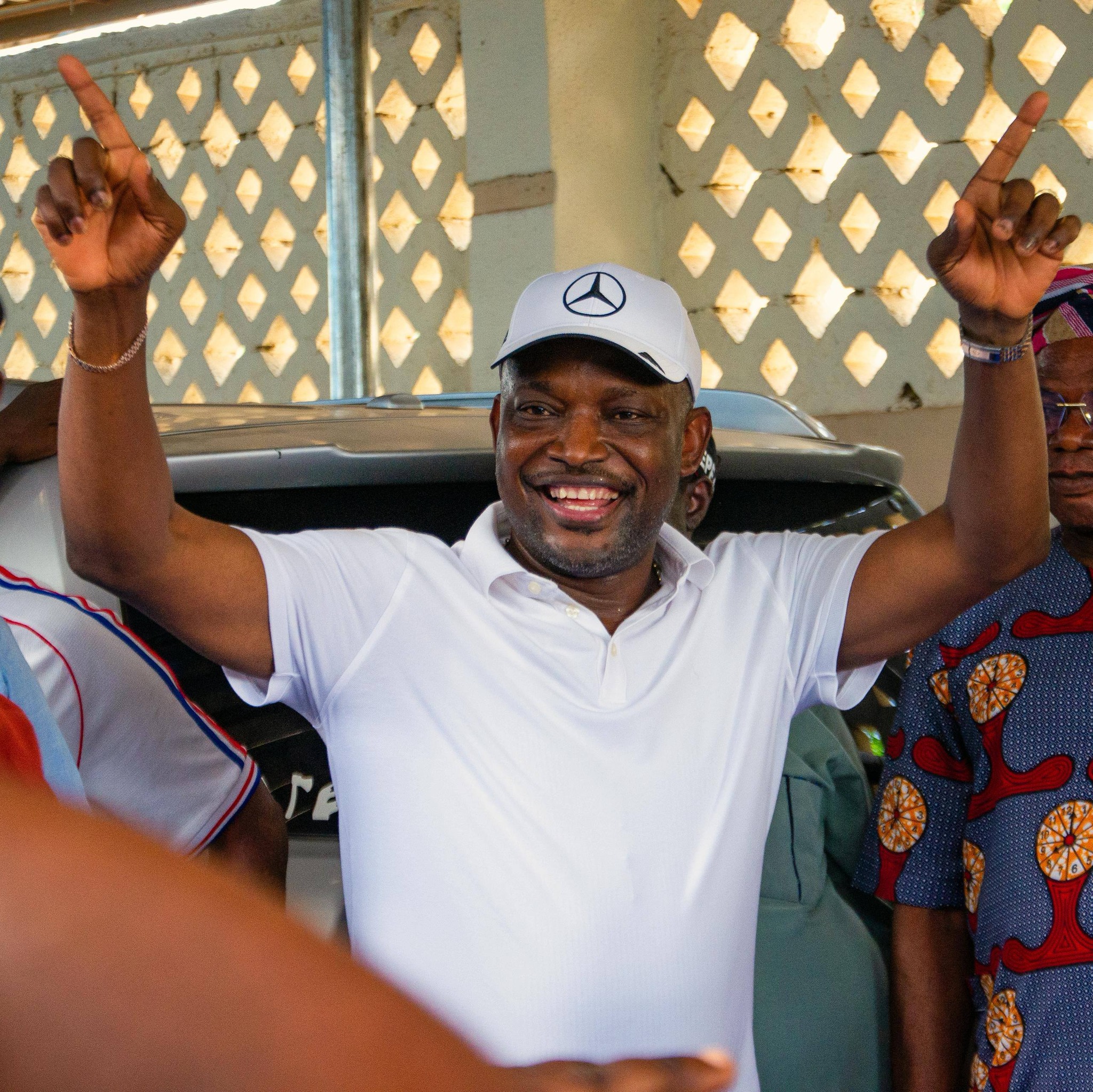 Hon. Ogunkelu