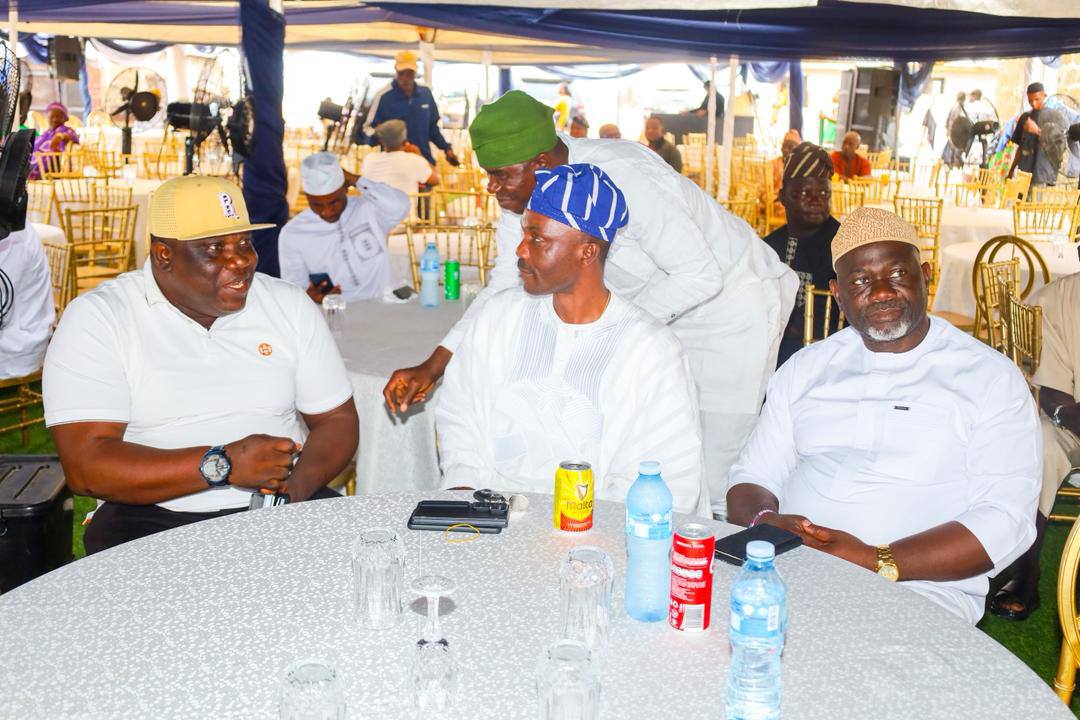 Olowa family