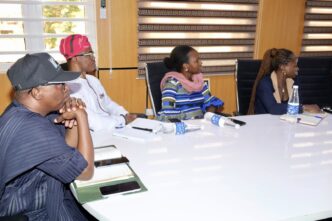 Hon. Olowa