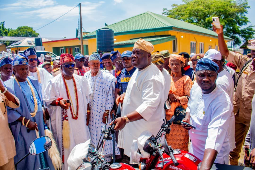 Akinloye