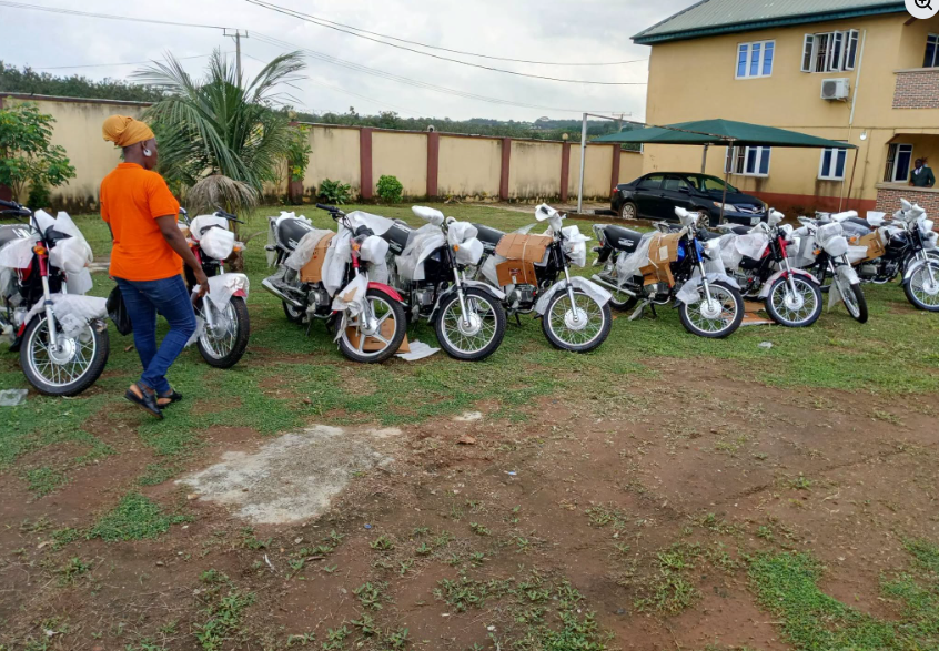 ikosi ejirin